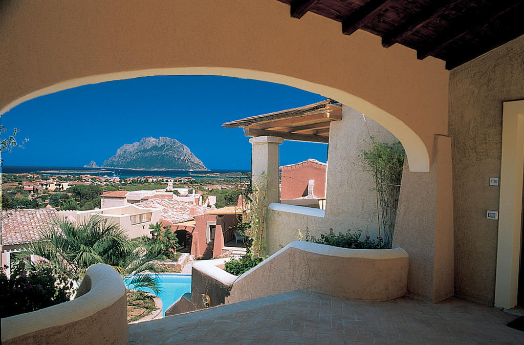 Vista Village Loiri Porto San Paolo Exterior foto