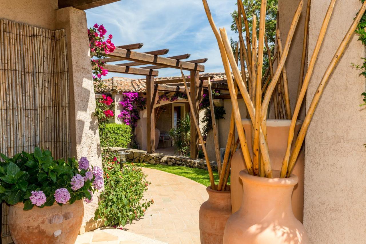 Vista Village Loiri Porto San Paolo Exterior foto
